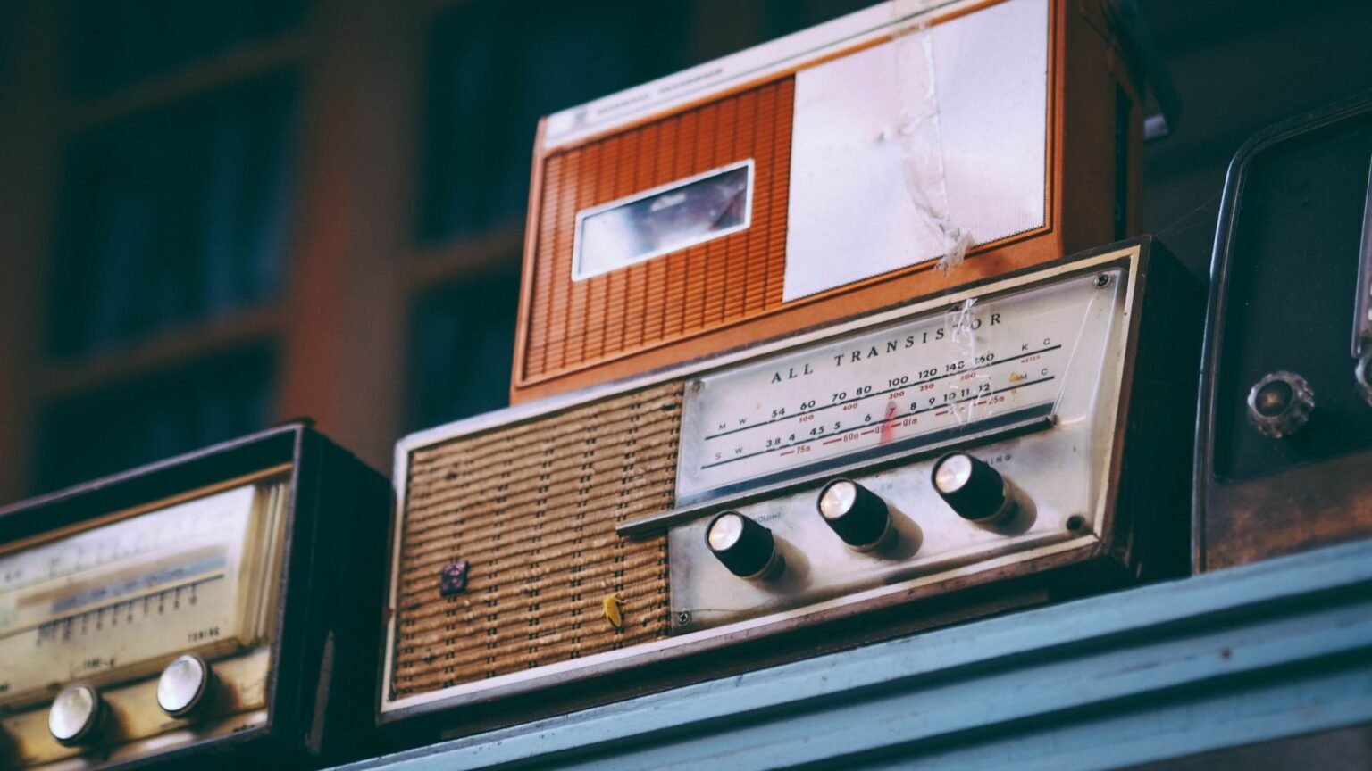 Pubblicizza la tua azienda con la nostro servizio di pubblicità su radio Ticino